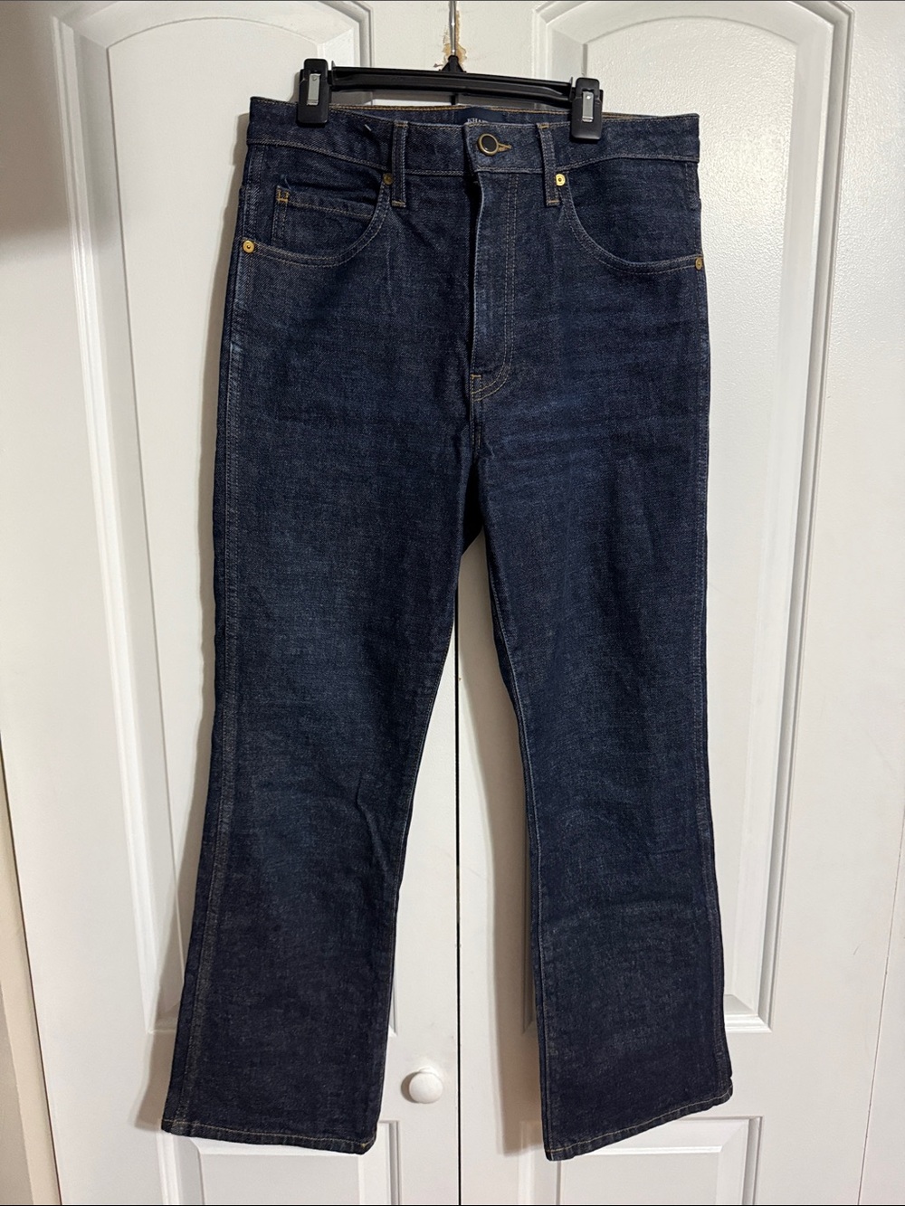 Khaite Vivian High Waist Crop Flare Jeans
Size 29